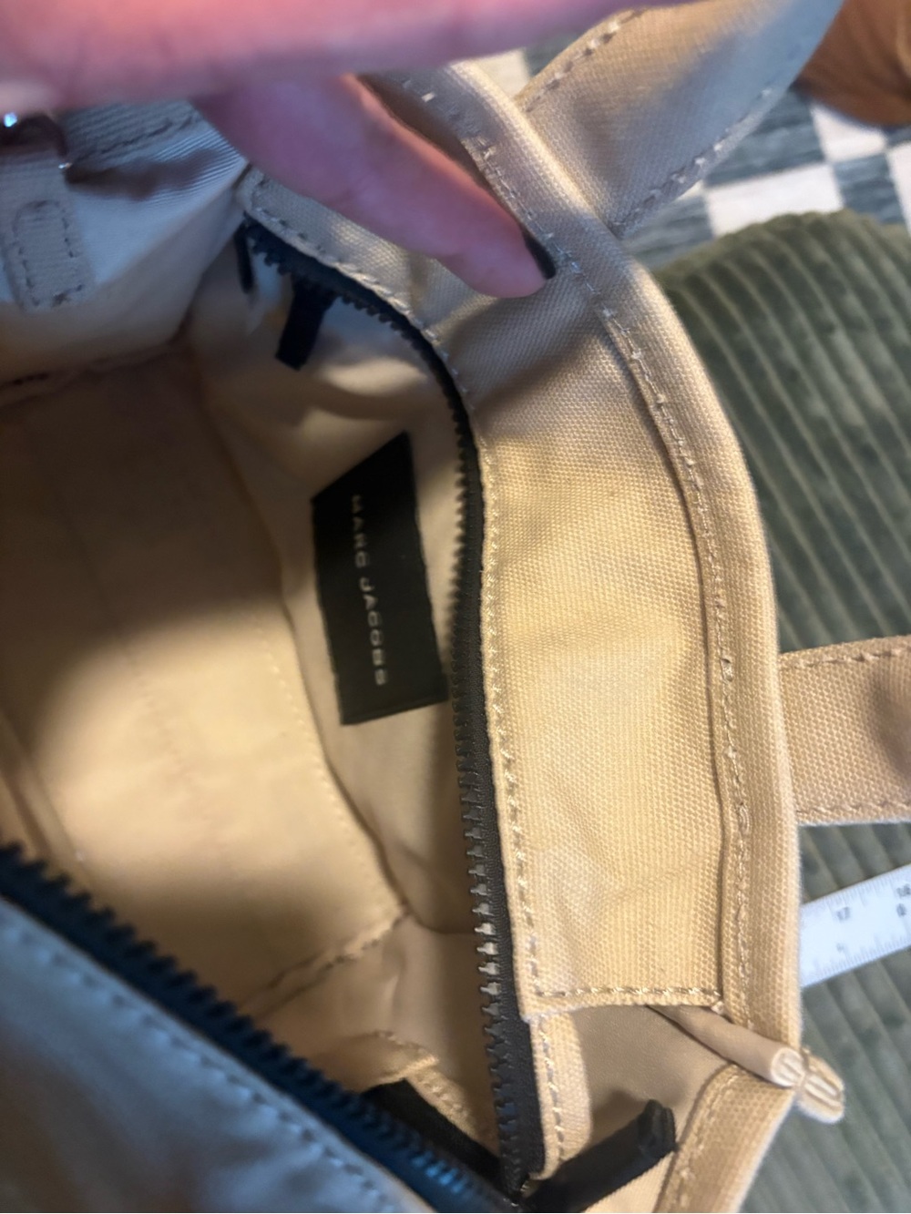Marc Jacobs Beige Canvas 'The Tote Bag' Mini with Heart & Daisy Details - Picture 7 of 7